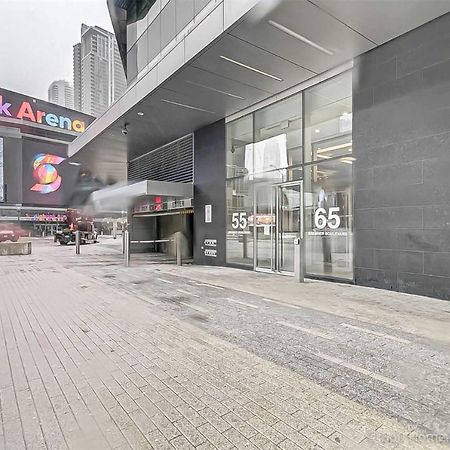 Prime Location - Stunning 2-Bdrm Condo Toronto Exterior photo